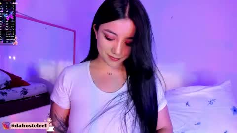 Snapshot of dakostelee1_ chatting on 11/18/25, 09:30 dakostelee1_ online show from 11/18/25, 09:30