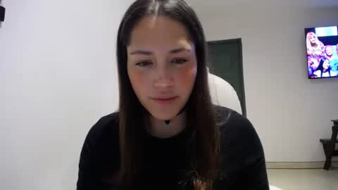 IG  dakotasofiaa online show from 04/12/26, 02:38