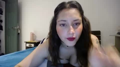 IG  dakotasofiaa online show from 04/26/26, 02:09