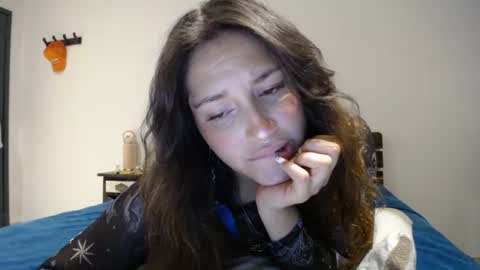 IG  dakotasofiaa online show from 06/26/26, 11:31