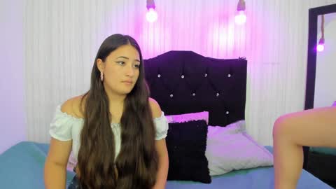 Snapshot of dakota_alice chatting on 12/05/24, 02:53 Dakota and Valerie online show from 12/05/24, 02:53