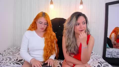 Snapshot of dakota_alice chatting on 03/04/25, 01:45 Dakota and Valerie online show from 03/04/25, 01:45