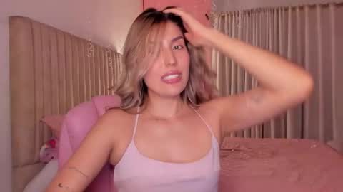 Snapshot of dakota_clark chatting on 02/08/26, 04:49 Helloo HAPPY NEW YEAR Ill be back soon online show from 02/08/26, 04:49