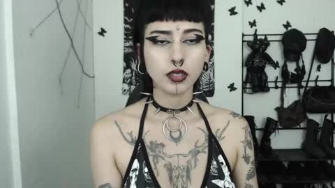 dakota online show from 09/15/25, 04:34