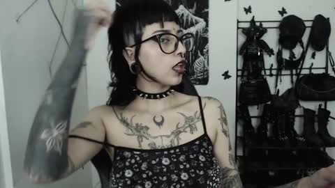 dakota online show from 10/24/25, 03:25