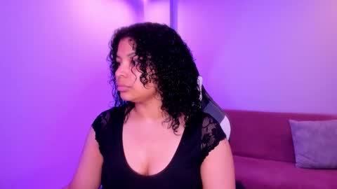 dakota_mars online show from 10/10/25, 12:04