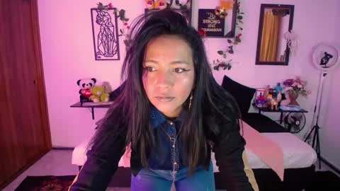 Caroliina online show from 01/12/26, 02:44