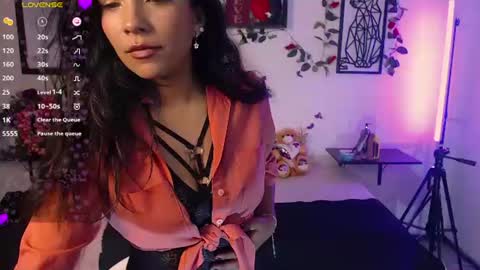 Caroliina online show from 06/16/26, 11:18