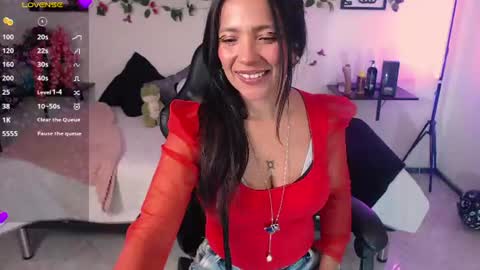 Caroliina online show from 06/18/26, 09:30