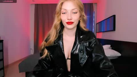 Dakota online show from 06/15/26, 11:56