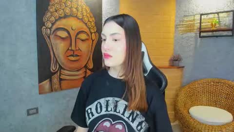 Snapshot of dakotarussell_ chatting on 11/08/25, 10:59 Dakota online show from 11/08/25, 10:59