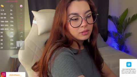 dakottaa__ online show from 02/07/25, 01:25