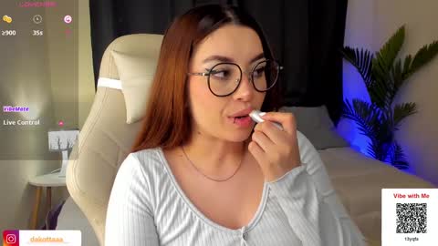 dakottaa__ online show from 02/23/25, 02:18