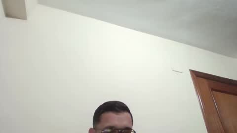 Snapshot of dale_guaya chatting on 02/15/26, 07:43 dale_guaya online show from 02/15/26, 07:43