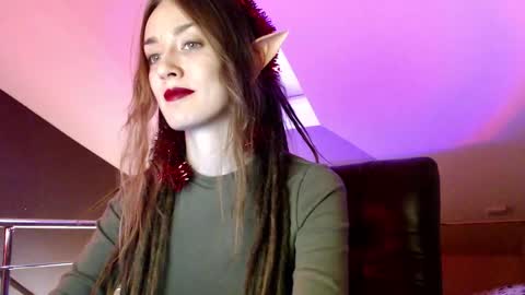 Dalia  online show from 12/21/24, 10:39