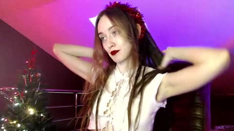 Dalia  online show from 12/29/24, 10:12