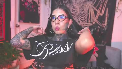 dalia_vorhees online show from 05/05/26, 01:35