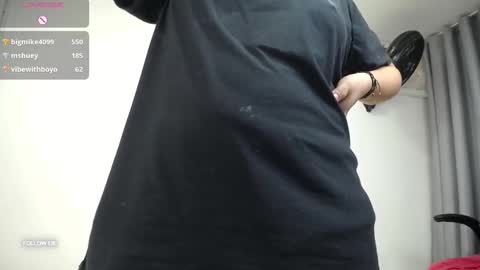 Snapshot of daliadubey chatting on 02/22/25, 04:19 dalia dubey online show from 02/22/25, 04:19