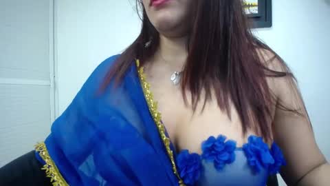 Snapshot of daliadubey chatting on 03/05/25, 01:17 dalia dubey online show from 03/05/25, 01:17