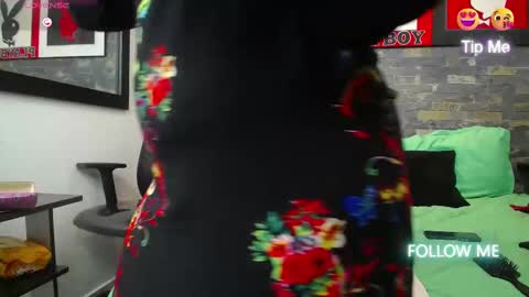 Snapshot of daliadubey chatting on 09/13/25, 10:04 dalia dubey online show from 09/13/25, 10:04