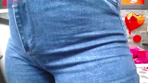 Snapshot of daliadubey chatting on 09/24/25, 10:07 dalia dubey online show from 09/24/25, 10:07