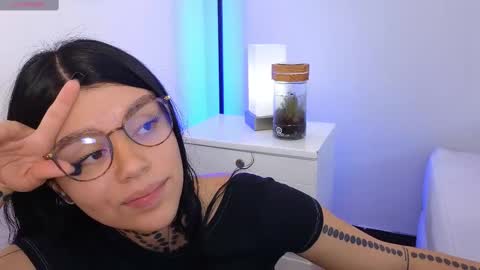 Snapshot of daliapunkt chatting on 02/27/25, 01:16 Dalia online show from 02/27/25, 01:16