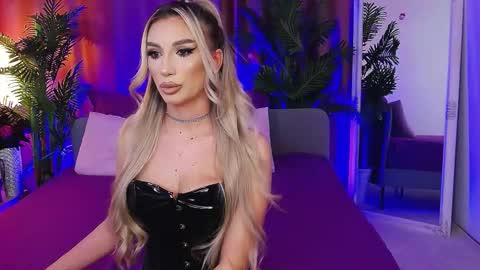 Snapshot of dalidaselena chatting on 02/08/26, 05:49 DalidaSelena online show from 02/08/26, 05:49