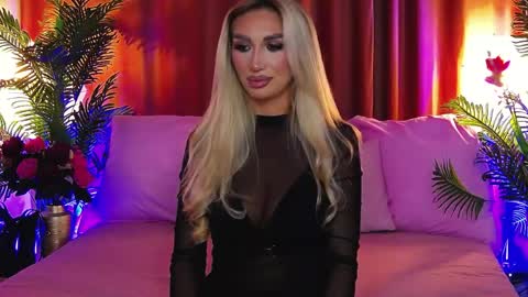 DalidaSelena online show from 05/18/26, 05:41