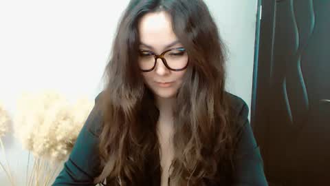 Snapshot of dalidayes chatting on 12/28/24, 08:58 Dali online show from 12/28/24, 08:58