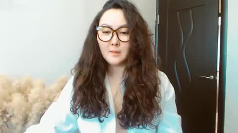 Snapshot of dalidayes chatting on 01/14/25, 06:34 Dali online show from 01/14/25, 06:34