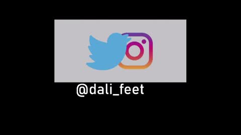 Snapshot of dalila_oficials chatting on 04/17/26, 11:24 online show from 04/17/26, 11:24
