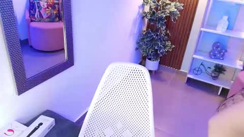 Dalila  online show from 10/18/25, 06:30