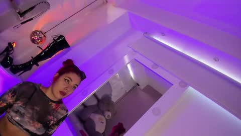 Dalila online show from 01/21/25, 12:29