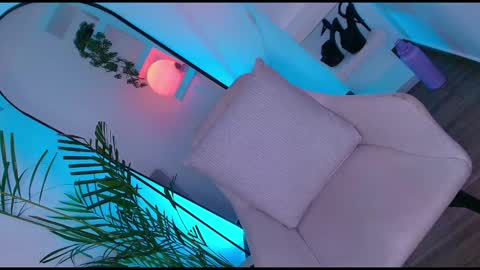 Snapshot of dalilathoms chatting on 03/18/26, 10:35 dalilathoms online show from 03/18/26, 10:35