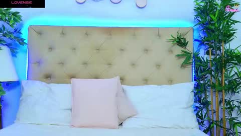 daliyaa_ online show from 03/13/26, 01:40