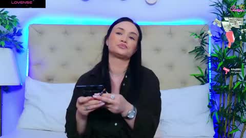 daliyaa_ online show from 06/05/26, 12:11