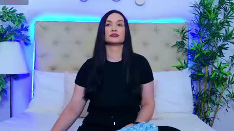 daliyaa_ online show from 06/12/26, 12:04