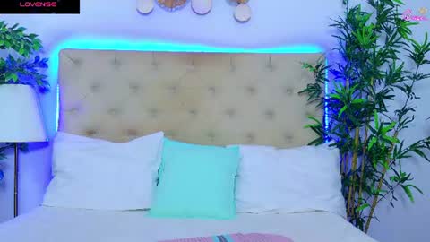 daliyaa_ online show from 06/17/26, 12:18