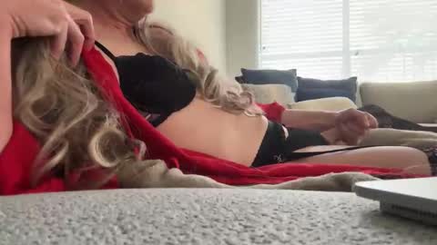 Snapshot of dallasjmg chatting on 02/28/26, 05:03 dallasjmg online show from 02/28/26, 05:03