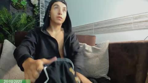 Dallen Grant online show from 10/31/25, 12:17