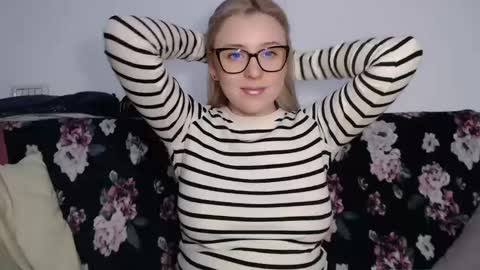 Maria online show from 01/12/25, 08:57