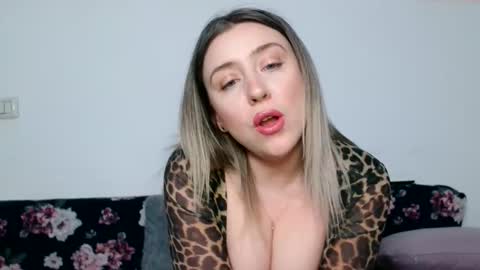 Maria online show from 04/30/26, 09:08