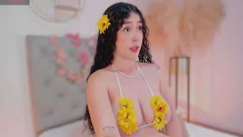 Dalyla online show from 04/26/26, 01:09