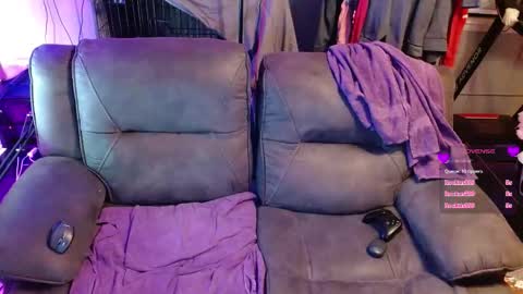 Snapshot of damadevotchka chatting on 10/08/25, 01:14 damadevotchka online show from 10/08/25, 01:14