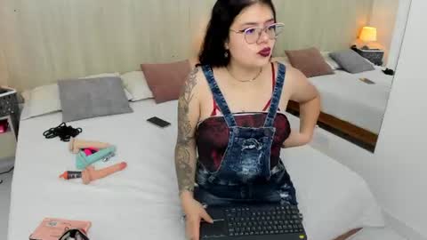 Damaris Ponce online show from 07/04/26, 03:35