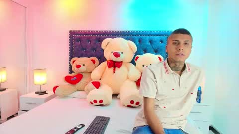 DAMIAN AND ROXANNE.  online show from 10/08/25, 12:36