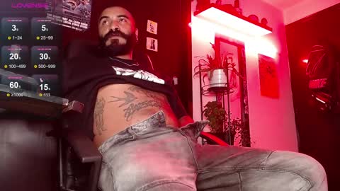 Snapshot of damian_darkside_ chatting on 01/12/25, 02:35 Damian online show from 01/12/25, 02:35