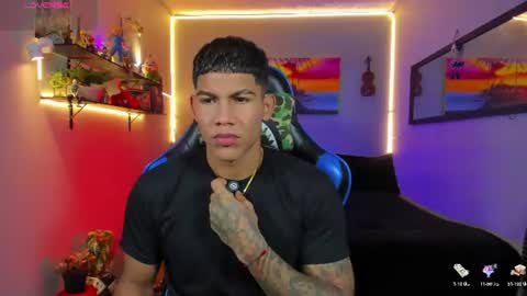 Snapshot of damian_latinxxx chatting on 07/15/26, 09:25 Damian online show from 07/15/26, 09:25