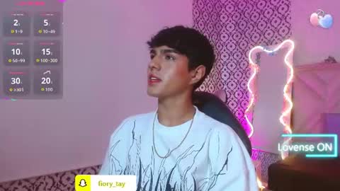 damian_tay1 online show from 07/05/26, 11:39