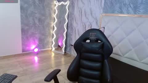 damian_tay1 online show from 07/19/26, 11:58